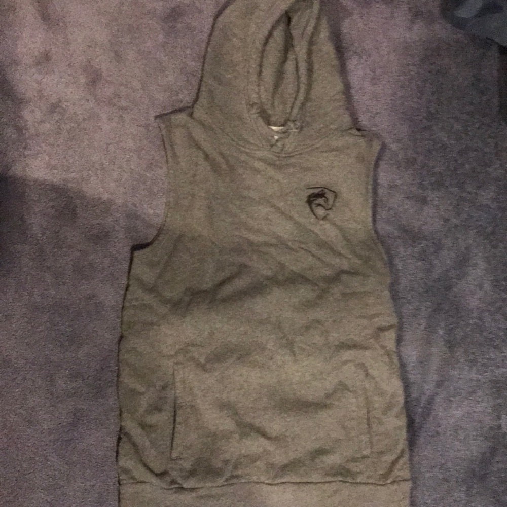 Alphalete sleeveless hoodie SIZE M